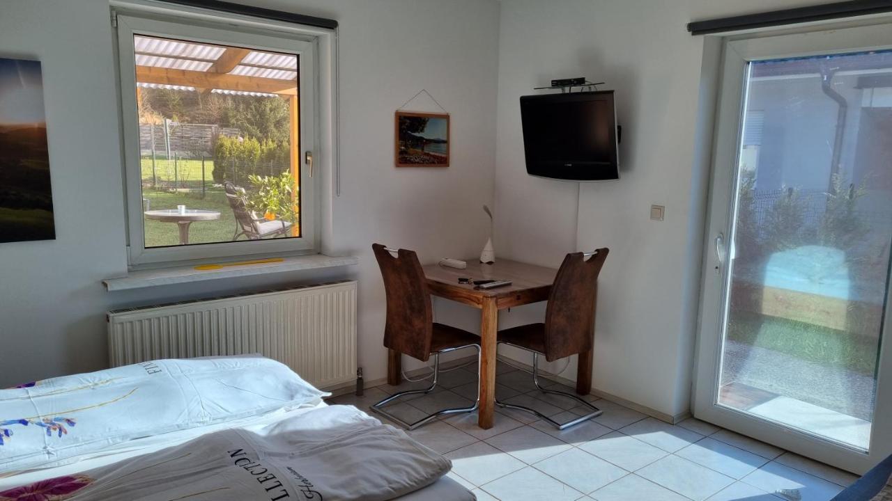 Northwest Studio Apartments Klagenfurt am Woerthersee Luaran gambar